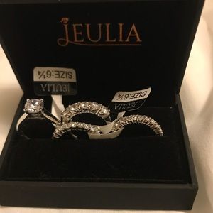 Jeulia Silver Ring Set
